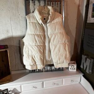 Universal Thread Regular Fit Quilted Puffer Vest